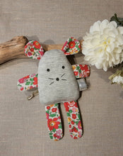 Charger l'image dans la galerie, Doudou souris Liberty Betsy grenadine